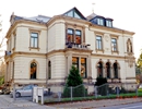 Wohn- und Geschäftshaus in Bautzen
Rekonstruktion und Restaurierung aller Fassadenelemente aus Naturstein
1996 bis 1997
